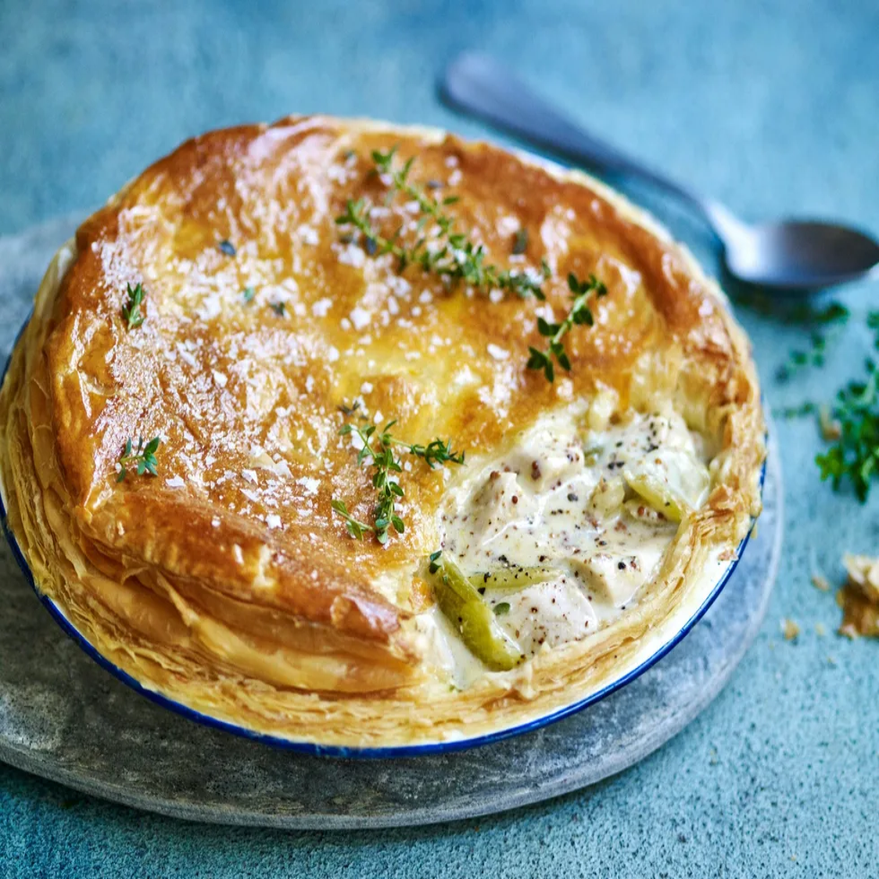 Appin Bakery Chunky Chicken Leek Pie - Family Size
